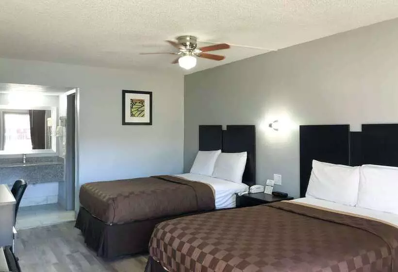 호텔 Rodeway Inn Sun City Center