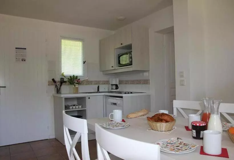 Hotel Résidence Goélia Le Domaine De La Pinède