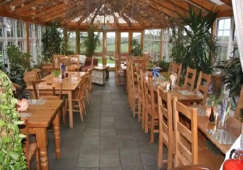 ホテル The Crooked Inn