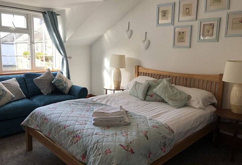 בית מלון כפרי The Crooked Inn