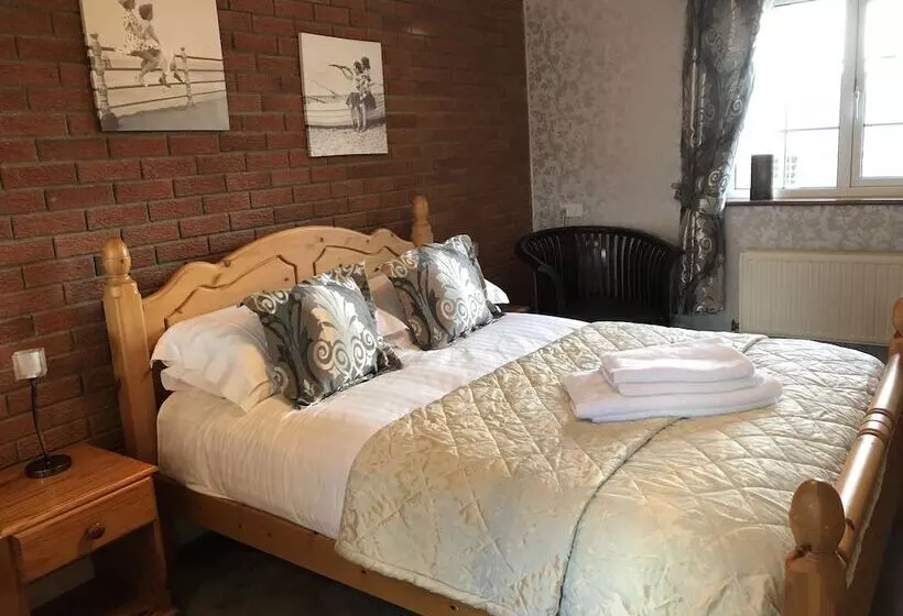 ホテル The Crooked Inn