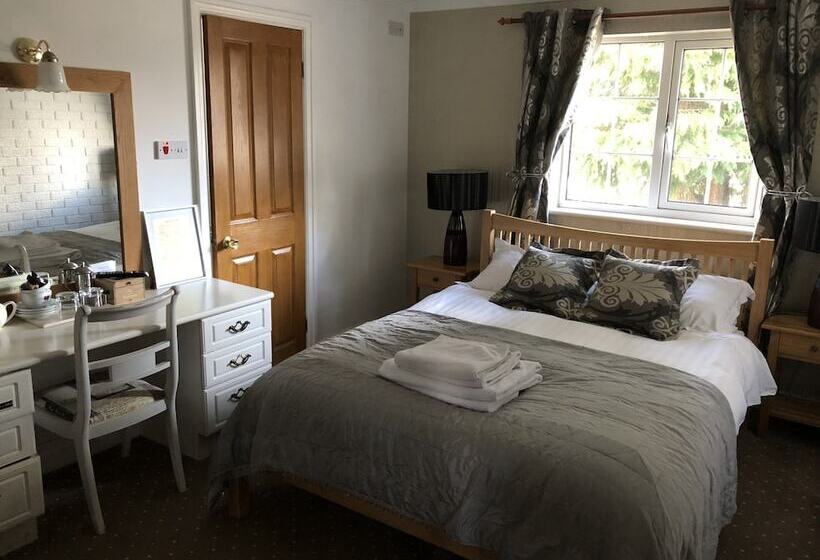 בית מלון כפרי The Crooked Inn