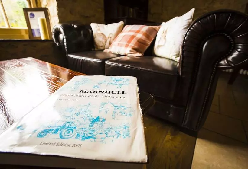 فندق The Crown At Marnhull