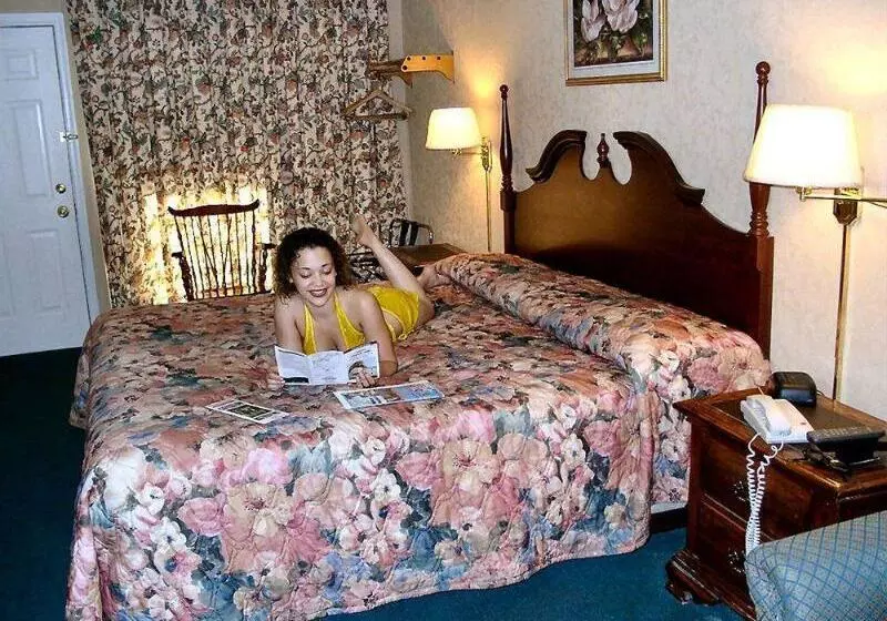 Отель Value Inn East Stroudsburg