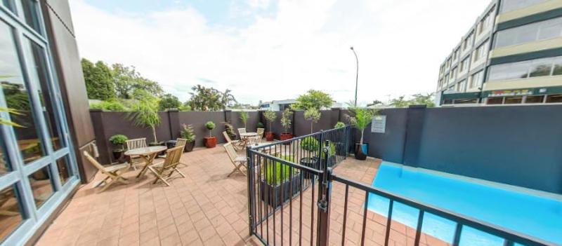 בית מלון כפרי Ventura Inn & Suites Hamilton