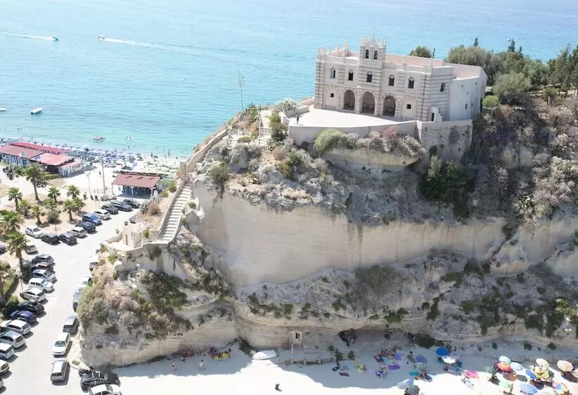 Отель Villa Antica Tropea
