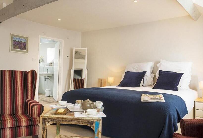 فندق Wild Garlic Rooms