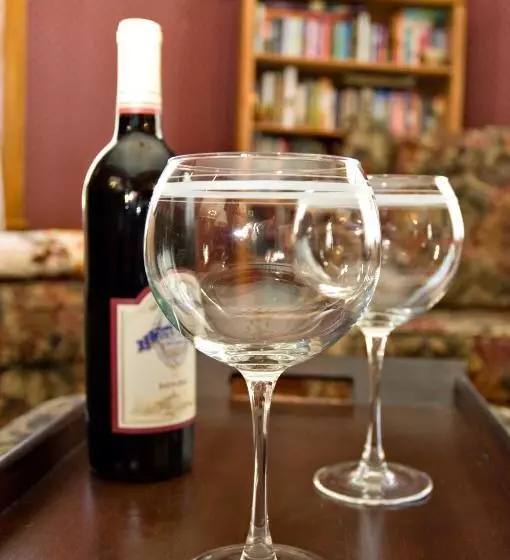 Lindsay House Bed And Breakfast