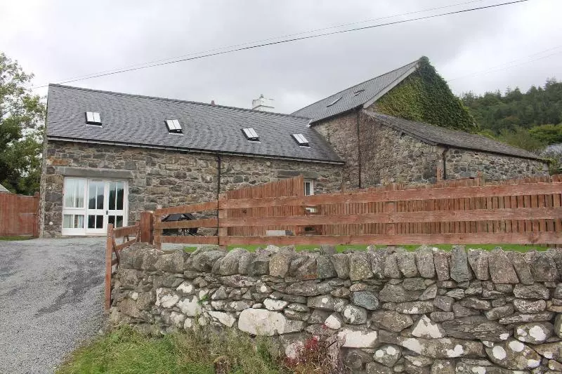 Majatalo Dolgun Uchaf Historic B&b And Self Catering Cottages In Snowdonia