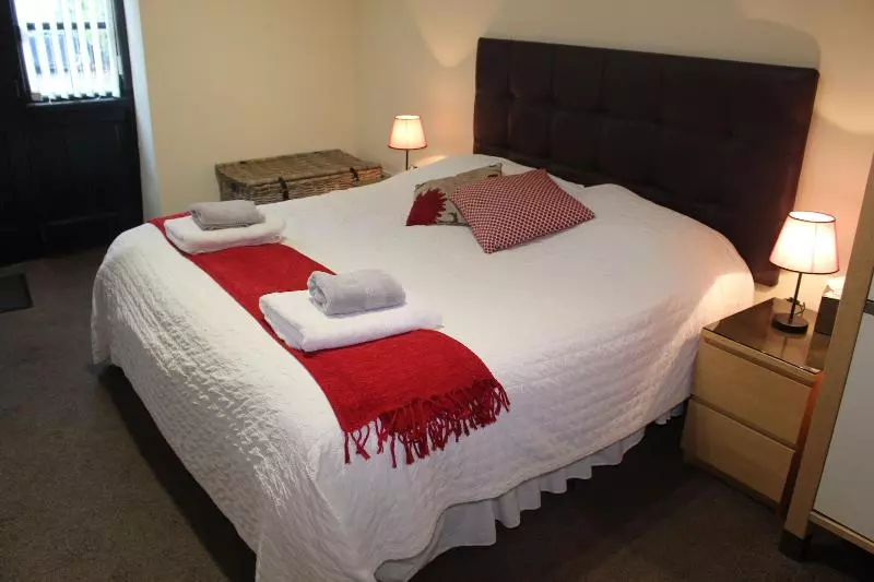 Majatalo Dolgun Uchaf Historic B&b And Self Catering Cottages In Snowdonia