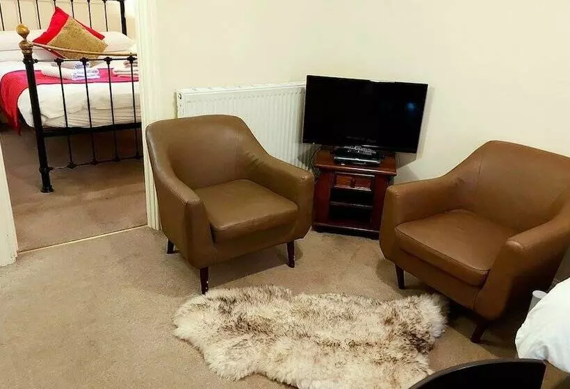 Majatalo Dolgun Uchaf Historic B&b And Self Catering Cottages In Snowdonia