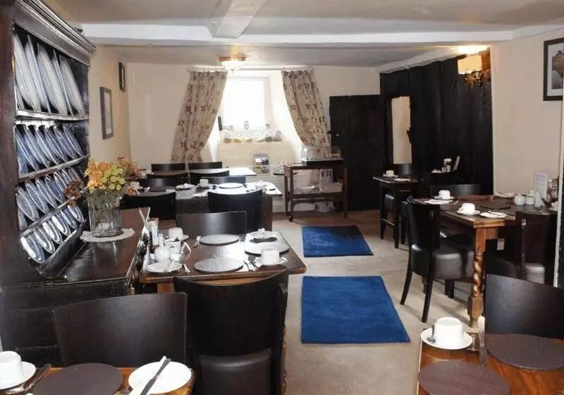 Majatalo Dolgun Uchaf Historic B&b And Self Catering Cottages In Snowdonia
