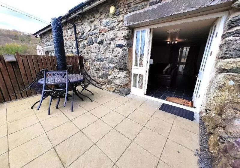 Majatalo Dolgun Uchaf Historic B&b And Self Catering Cottages In Snowdonia
