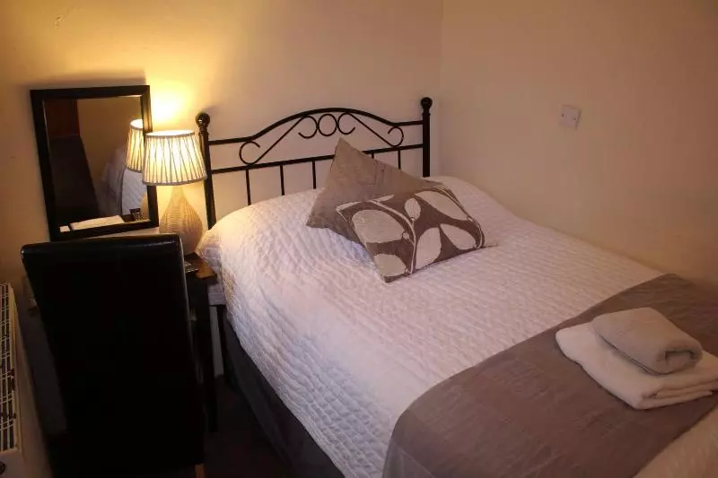 Majatalo Dolgun Uchaf Historic B&b And Self Catering Cottages In Snowdonia