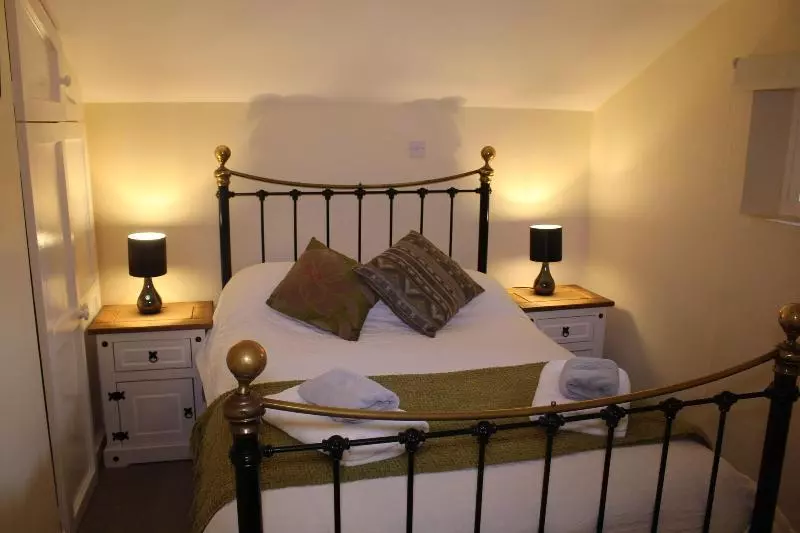Majatalo Dolgun Uchaf Historic B&b And Self Catering Cottages In Snowdonia