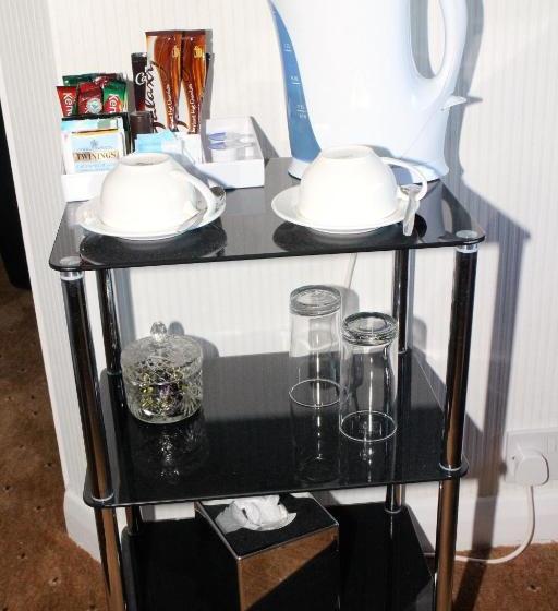 بنسيون The Merivon Guest House