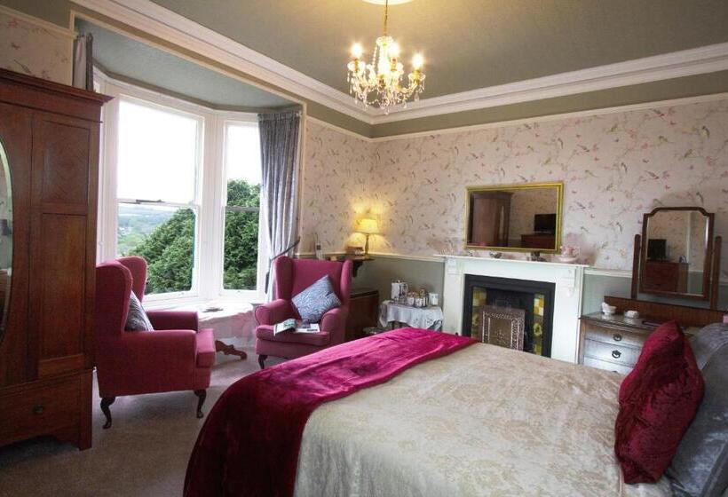 Пансион Penrose Bed & Breakfast