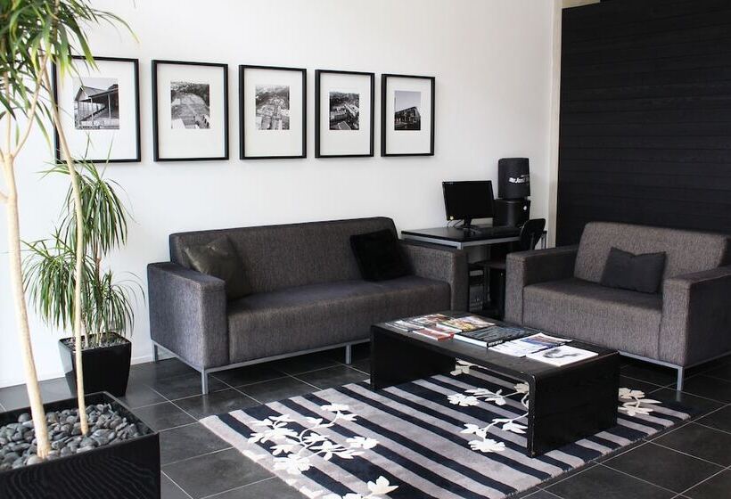 Quest Carlaw Park Serviced Apartments