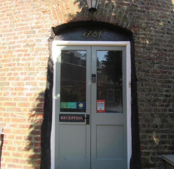 Bed and Breakfast The Windmill