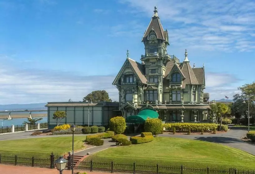 Retkeilymaja Pinc Lady Mansion