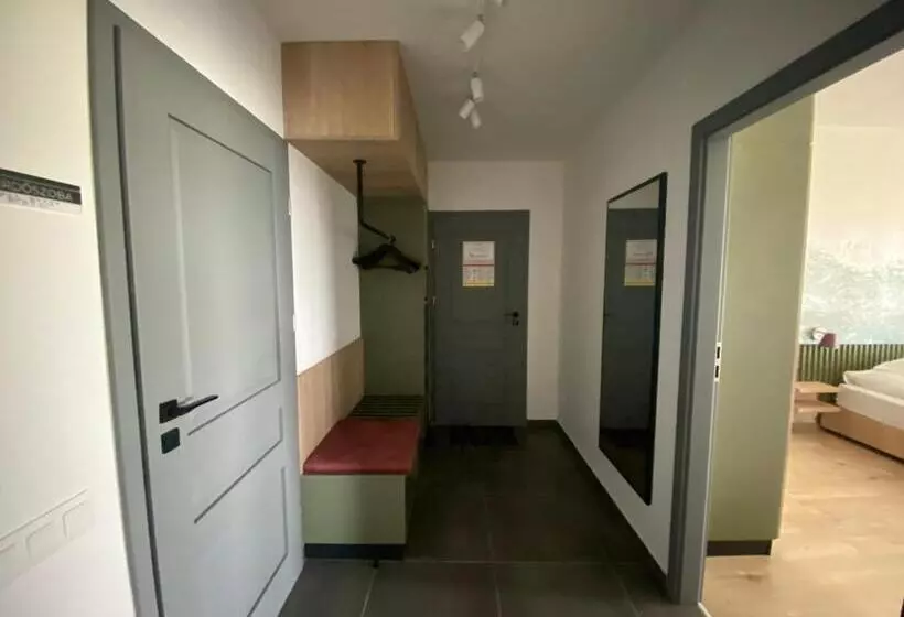 Aamiaismajoitus (B&B) Angyal Villa