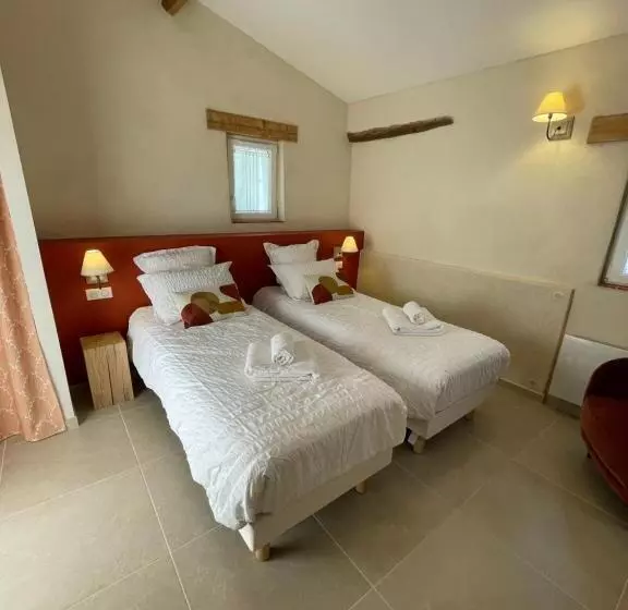 ベッドアンドブレックファースト La Parenthèse Du Var   Chambre D Hôtes Petits Déjeuners Inclus Et Terrasse Ombragée