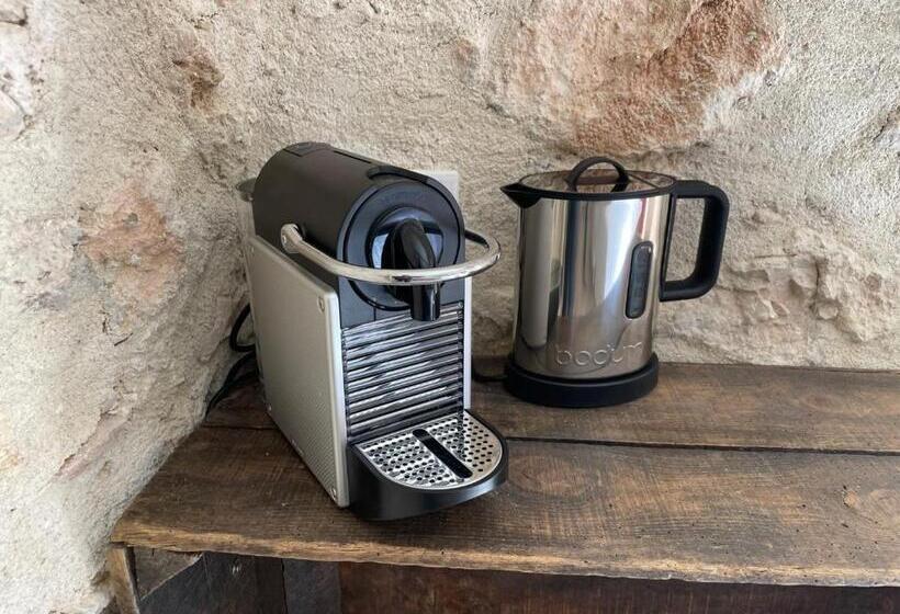 مبيت وإفطار La Parenthèse Du Var   Chambre D Hôtes Petits Déjeuners Inclus Et Terrasse Ombragée