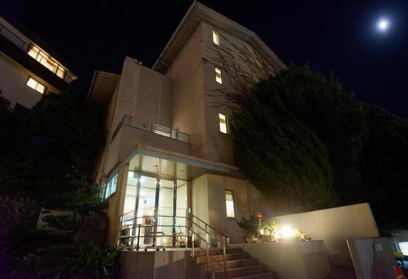 Отель 熱海の隠れ里