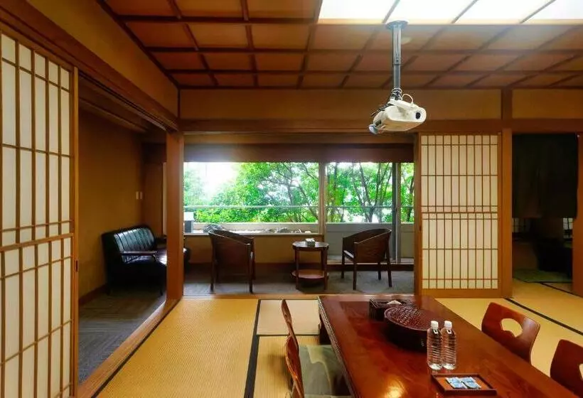 Hotelli 熱海の隠れ里