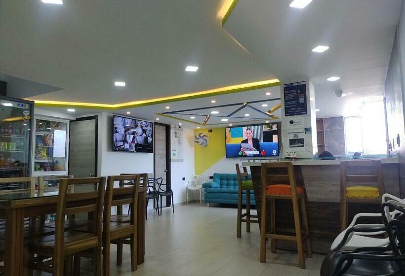 Hotel El Poblado Ocaña