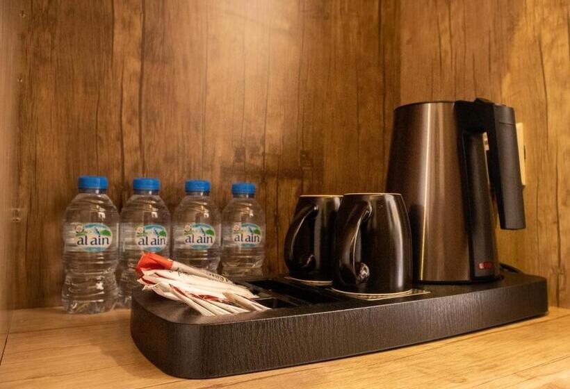 בית מלון כפרי Emaar Legend