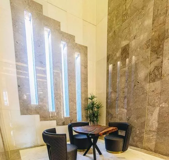 Hotelli Emaar Legend