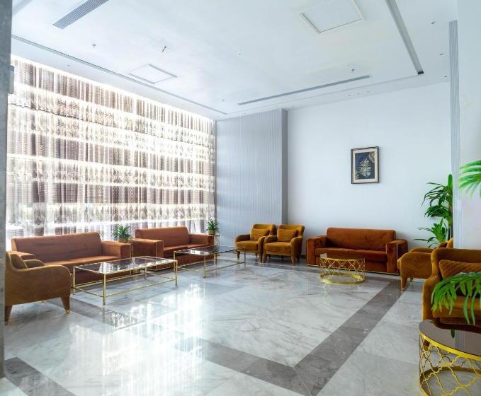 בית מלון כפרי Emaar Legend