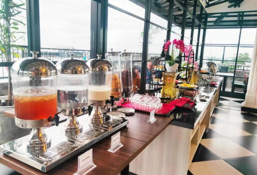 فندق Kesuma Front One Boutique  Palembang