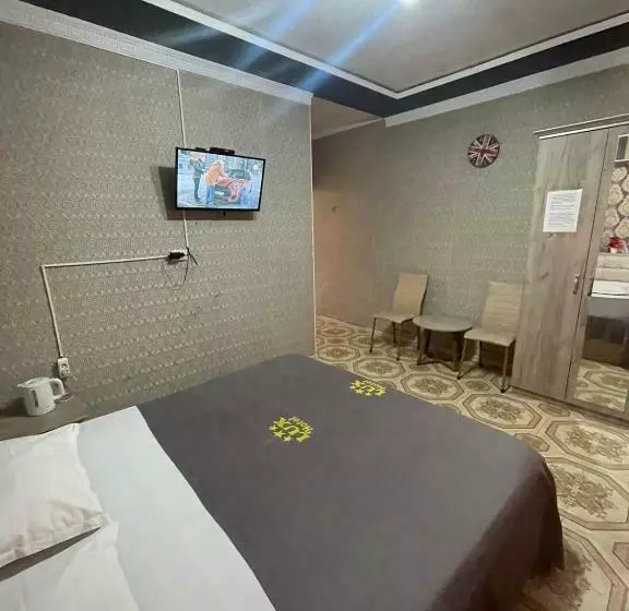 هتل Lux