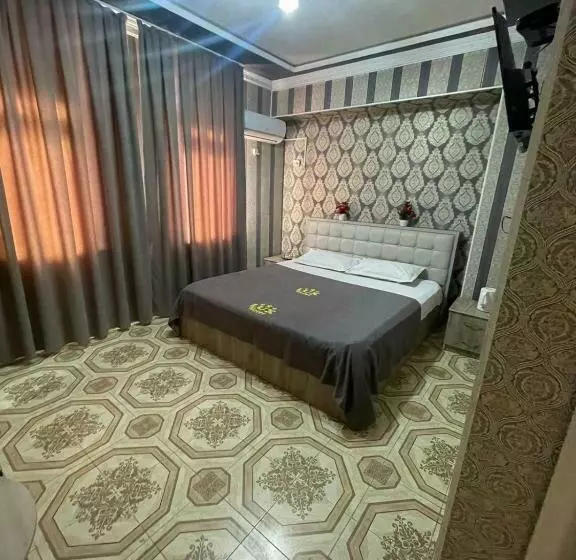 هتل Lux
