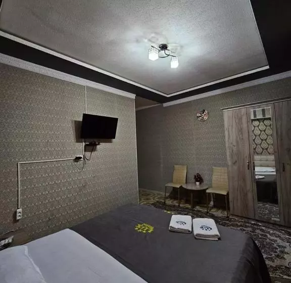 هتل Lux