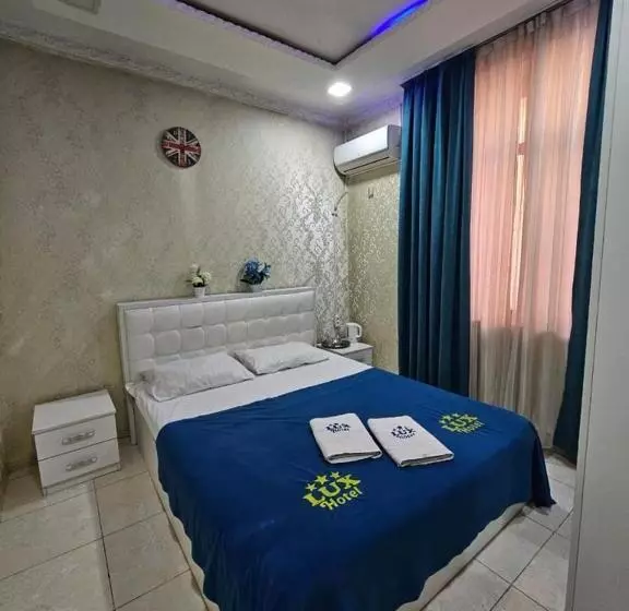 هتل Lux
