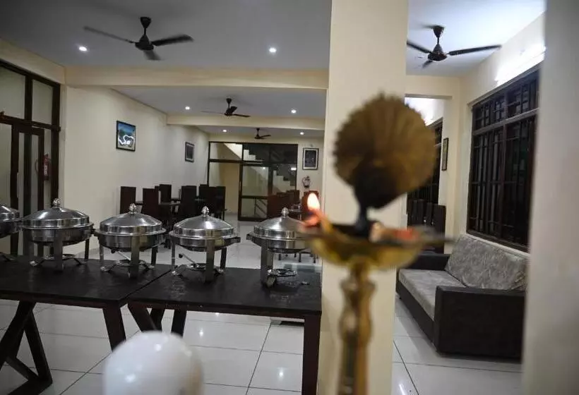 ホテル Shivlinga Villa