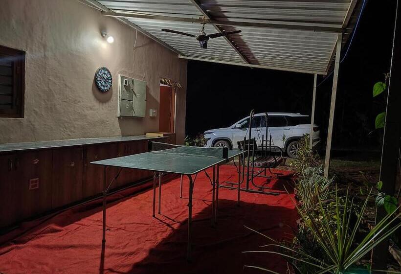فندق Suvarna Farm Stay