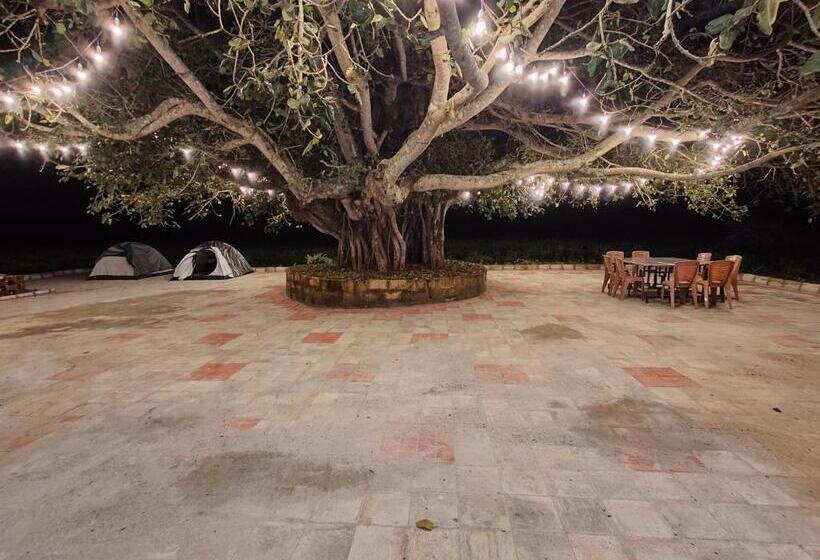 فندق Suvarna Farm Stay