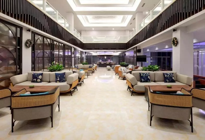 Hotelli The Sentra  Manado