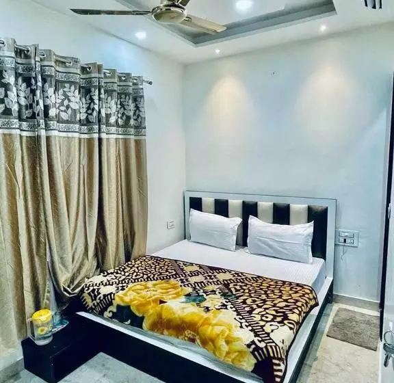 هتل Yuvraj Residency