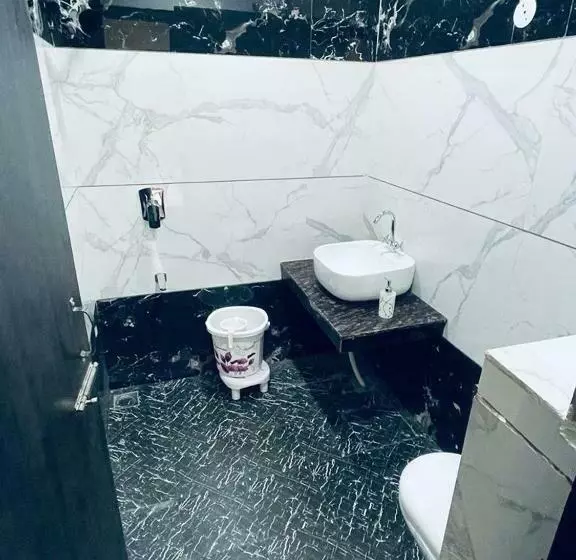 هتل Yuvraj Residency
