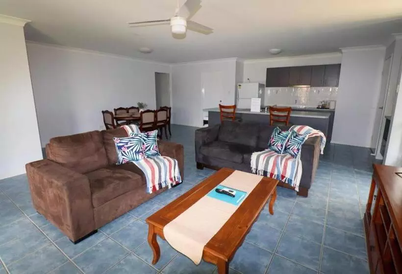 Majatalo Blk Stays Guest House Deluxe Units Morayfield