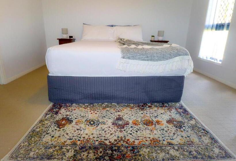 Пансион Blk Stays Guest House Deluxe Units Morayfield