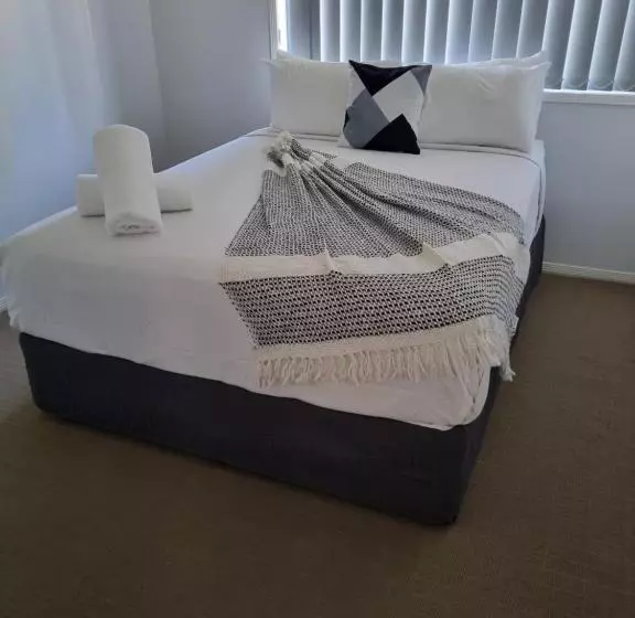 Majatalo Blk Stays Guest House Deluxe Units Morayfield