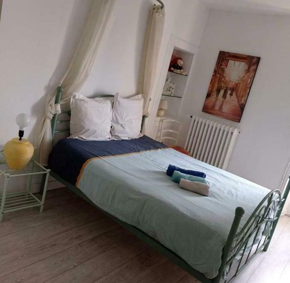 פנסיון Ile D Art