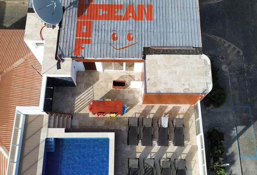 پانسیون Ocean Roof