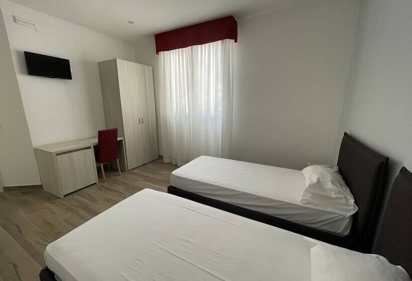 پانسیون Venice Hub